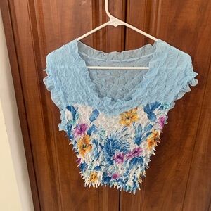 BABY BLUE FLOWERED PUFFY TOP